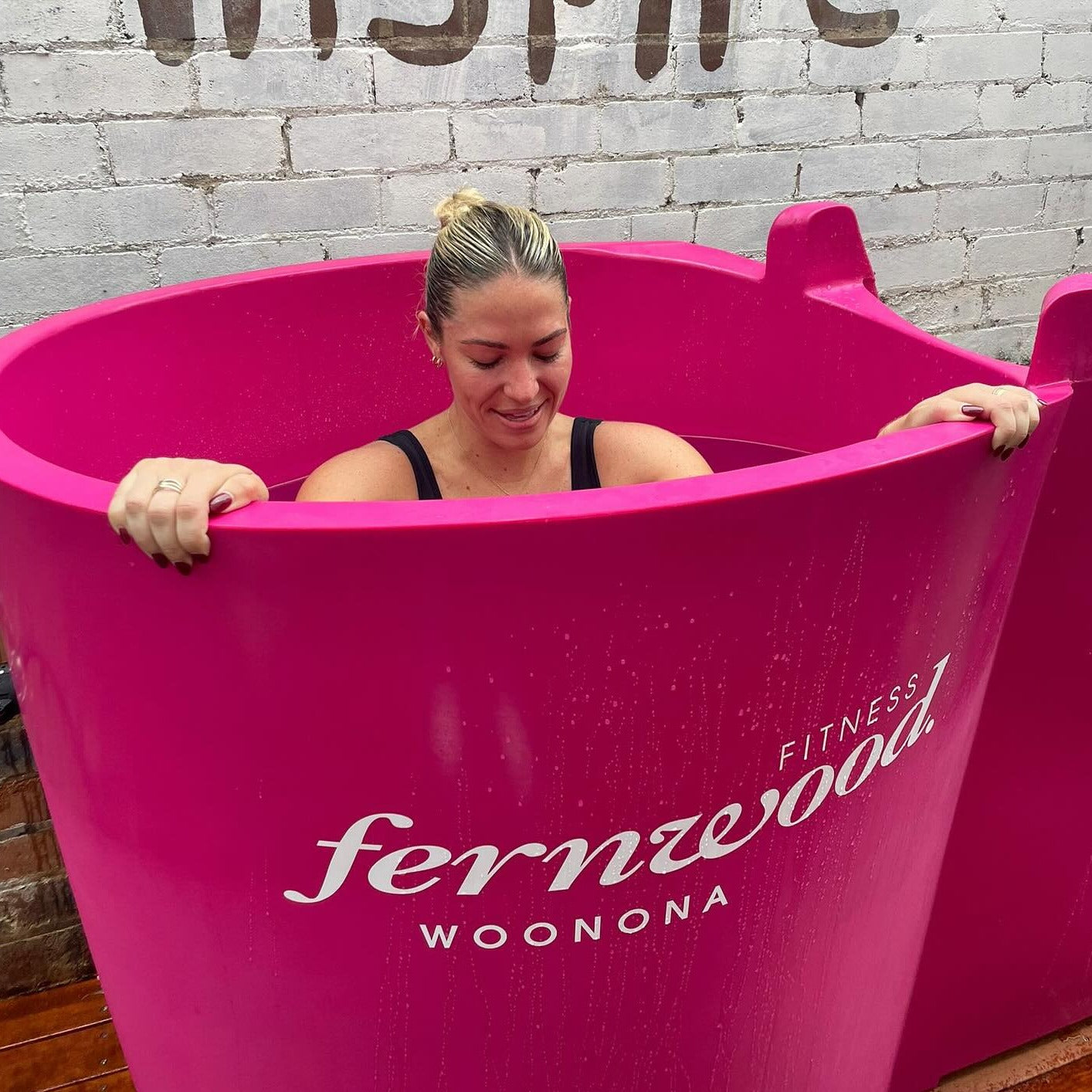 Recovery Bath Compact - Pride on the Line Ice Bath